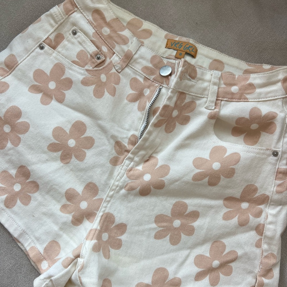 Floral Beige Women's Vrg Girl Shorts
